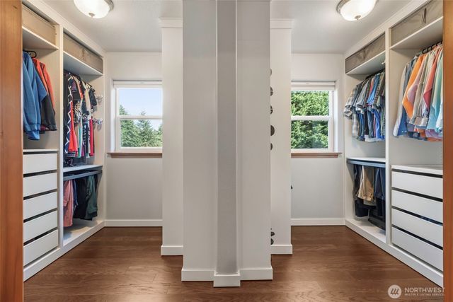 8910 Lavaliere Meadows Lane SW, Rochester, WA 98579