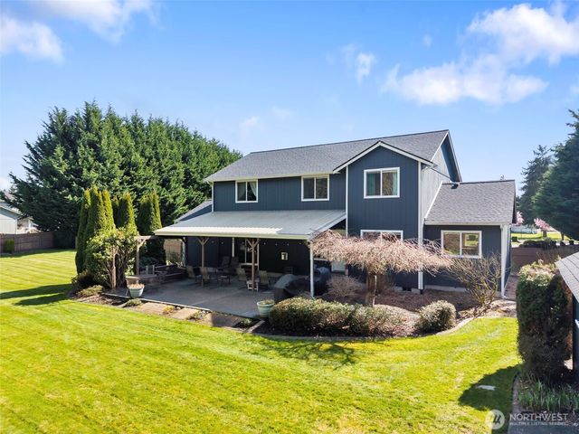8910 Lavaliere Meadows Lane SW, Rochester, WA 98579