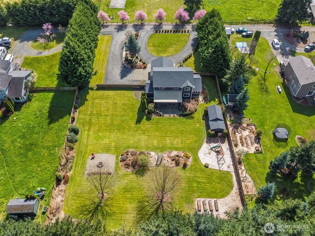 8910 Lavaliere Meadows Lane SW, Rochester, WA 98579