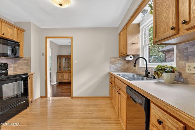 4147 Garrison Road, Toledo, OH 43613