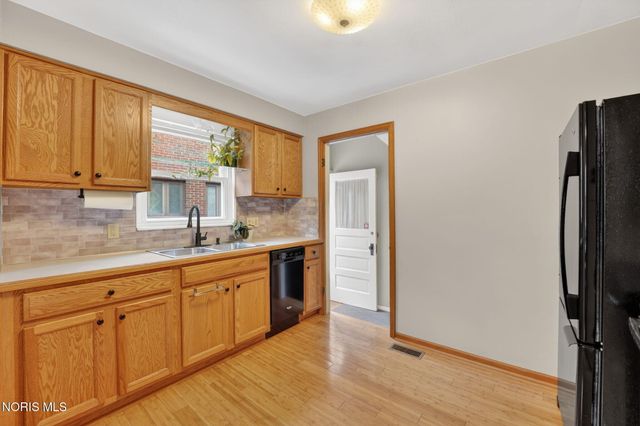4147 Garrison Road, Toledo, OH 43613