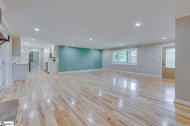 329 Wash Lesley Road, Pickens, SC 29671