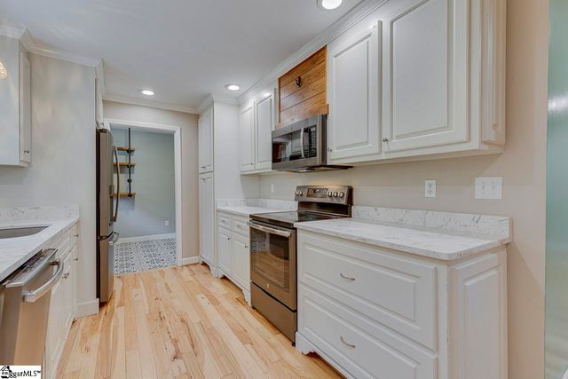 329 Wash Lesley Road, Pickens, SC 29671