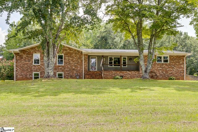 329 Wash Lesley Road, Pickens, SC 29671