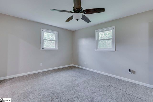 329 Wash Lesley Road, Pickens, SC 29671