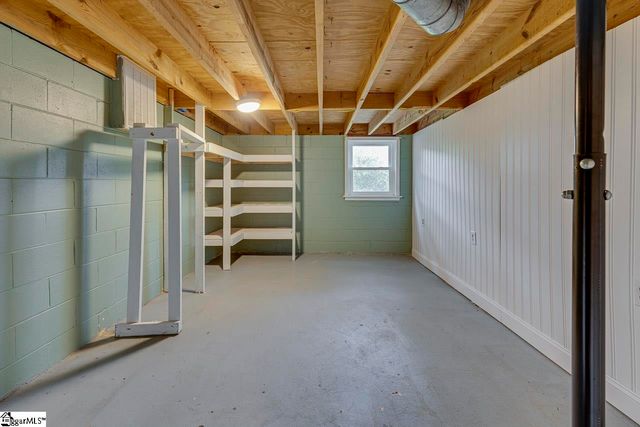 329 Wash Lesley Road, Pickens, SC 29671