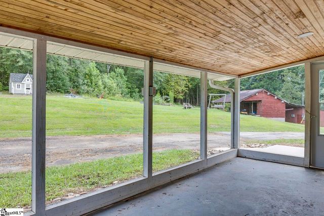329 Wash Lesley Road, Pickens, SC 29671