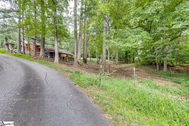 329 Wash Lesley Road, Pickens, SC 29671