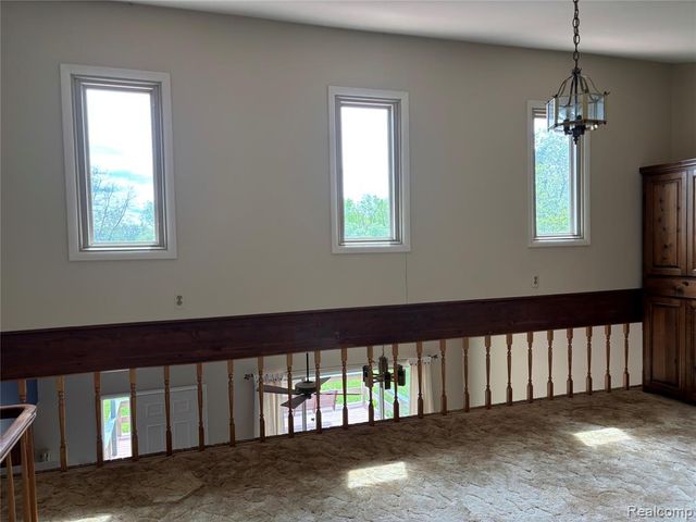 885 Lake Forest Drive, Lapeer, MI 48446