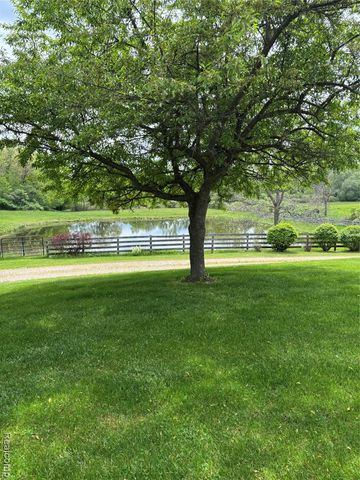 885 Lake Forest Drive, Lapeer, MI 48446