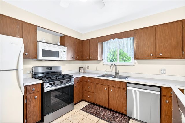 12296 LONGVIEW DRIVE, North Huntingdon, PA 15642