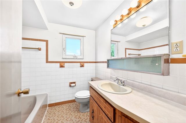 12296 LONGVIEW DRIVE, North Huntingdon, PA 15642