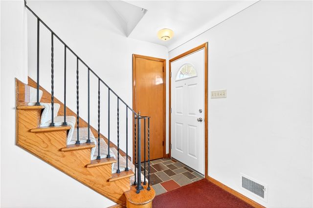 12296 LONGVIEW DRIVE, North Huntingdon, PA 15642