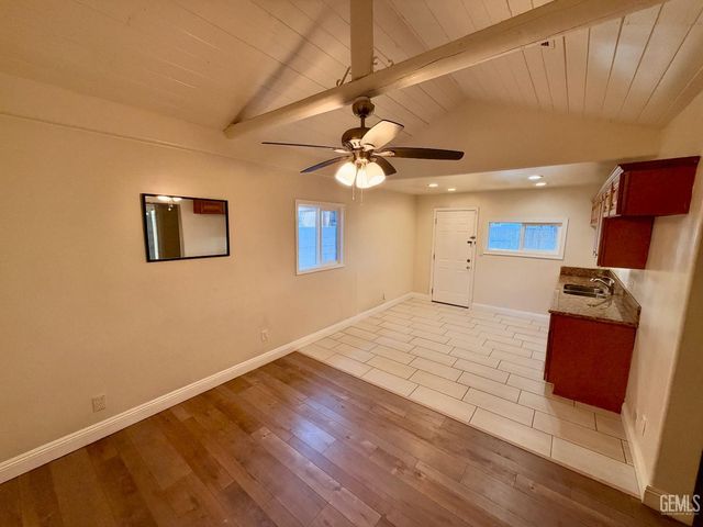 129 Beech Street, Bakersfield, CA 93304