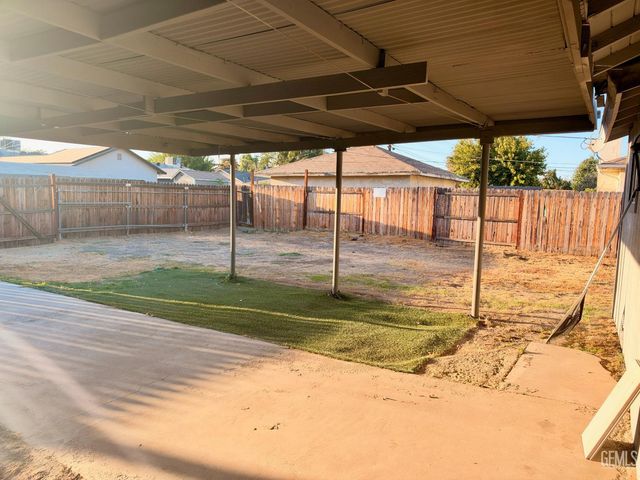 129 Beech Street, Bakersfield, CA 93304
