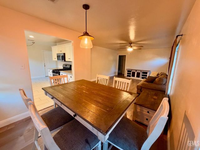 129 Beech Street, Bakersfield, CA 93304