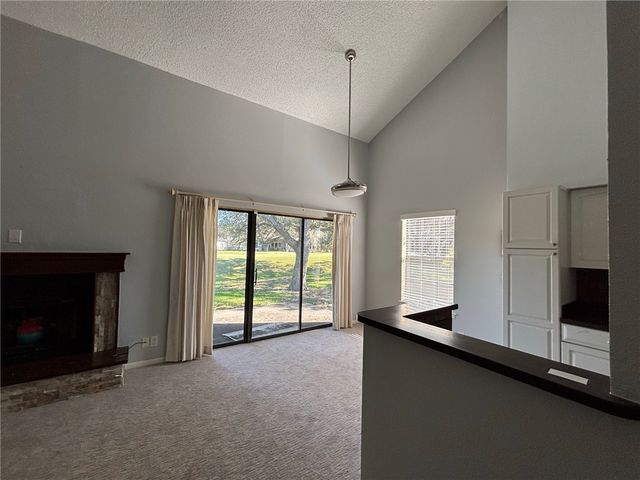 210 Oak Bay Dr 101, Rockport, TX 78382