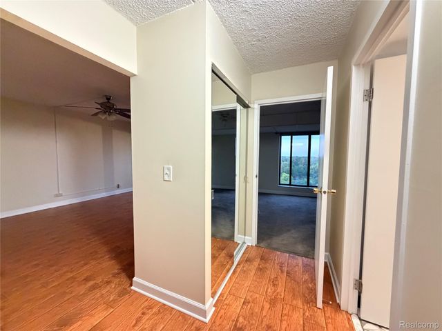 21800 Morley Avenue 1203, Dearborn, MI 48124