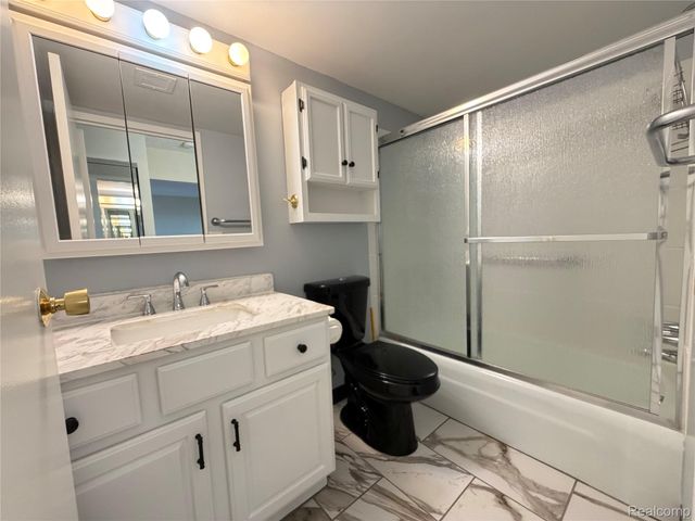 21800 Morley Avenue 1203, Dearborn, MI 48124