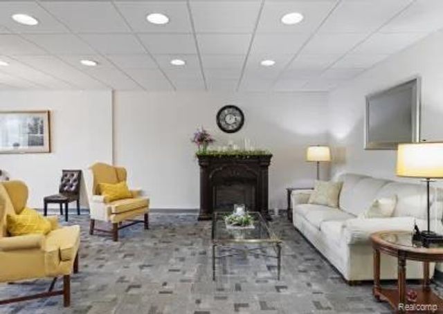 21800 Morley Avenue 1203, Dearborn, MI 48124