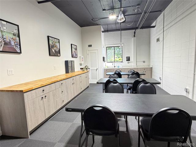 21800 Morley Avenue 1203, Dearborn, MI 48124