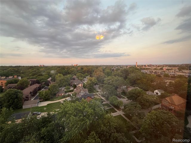 21800 Morley Avenue 1203, Dearborn, MI 48124