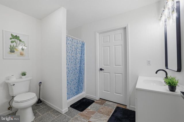 1299 GLADE DR S, Long Pond, PA 18334