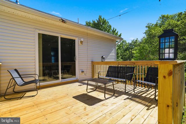 1299 GLADE DR S, Long Pond, PA 18334