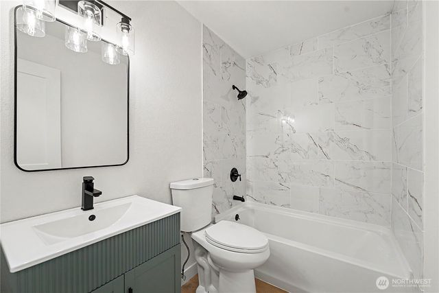 3610 Branson Dr SE, Port Orchard, WA 98366