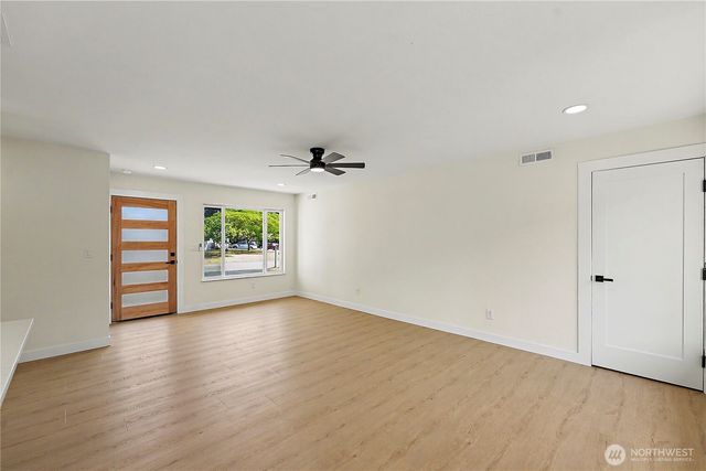 3610 Branson Dr SE, Port Orchard, WA 98366