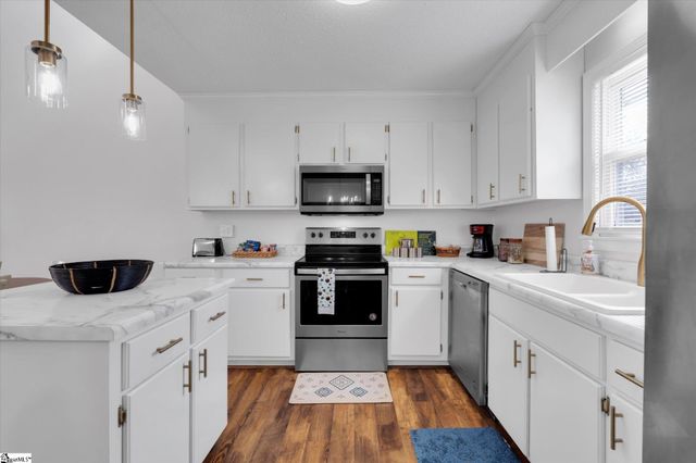 104 Parkstone Drive, Greenville, SC 29609