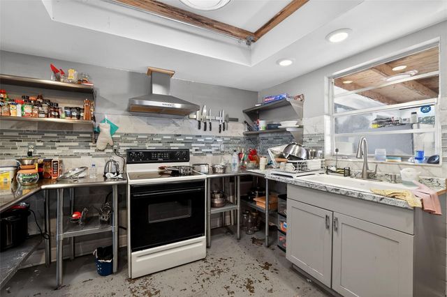 3801 SOUTHVIEW DRIVE, Brandon, FL 33511