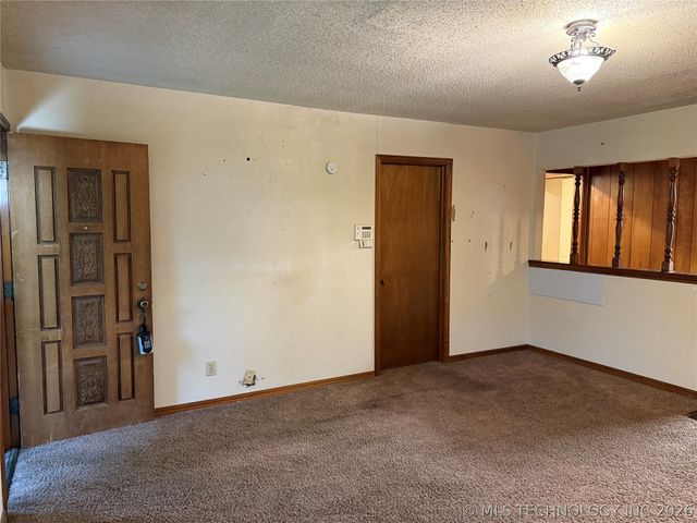 4923 W 3rd Street, Tulsa, OK 74127