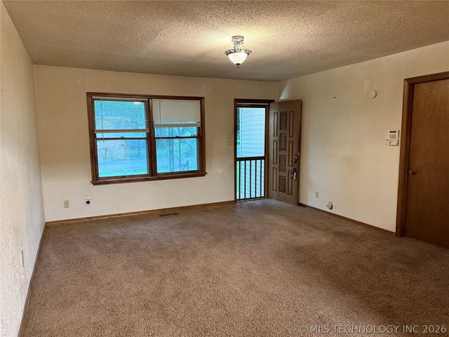 4923 W 3rd Street, Tulsa, OK 74127