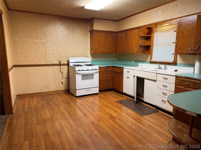 4923 W 3rd Street, Tulsa, OK 74127