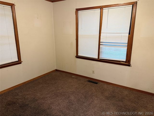 4923 W 3rd Street, Tulsa, OK 74127