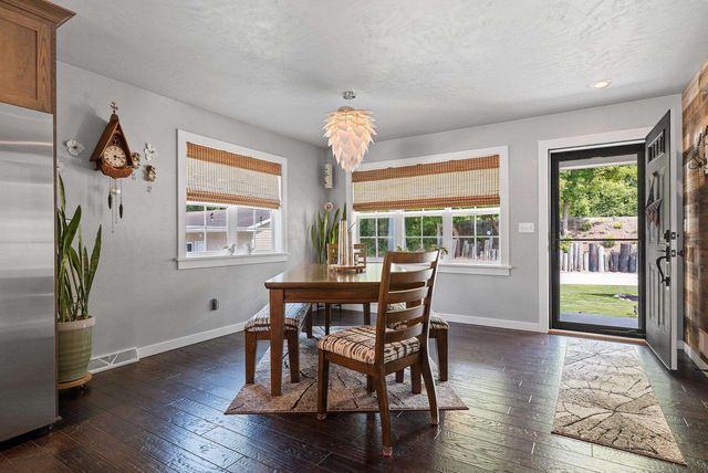 5011 EDGEWATER BEACH ROAD, Green Bay, WI 54311