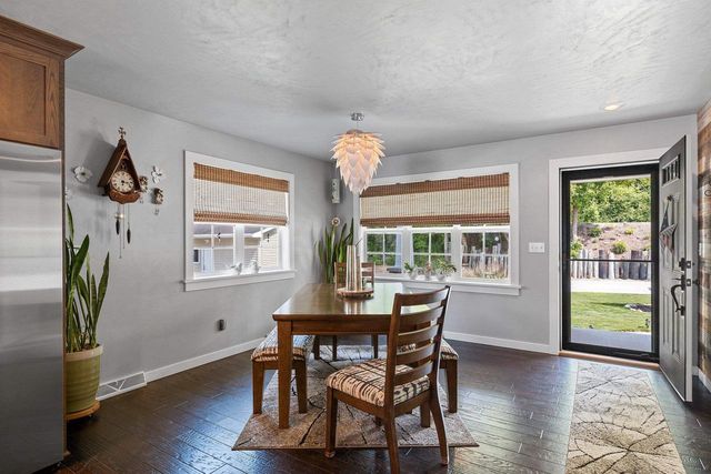 5011 EDGEWATER BEACH ROAD, Green Bay, WI 54311