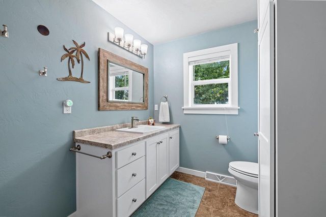 5011 EDGEWATER BEACH ROAD, Green Bay, WI 54311