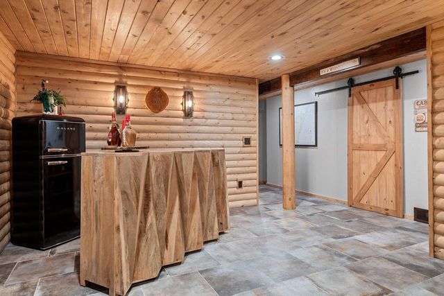5011 EDGEWATER BEACH ROAD, Green Bay, WI 54311