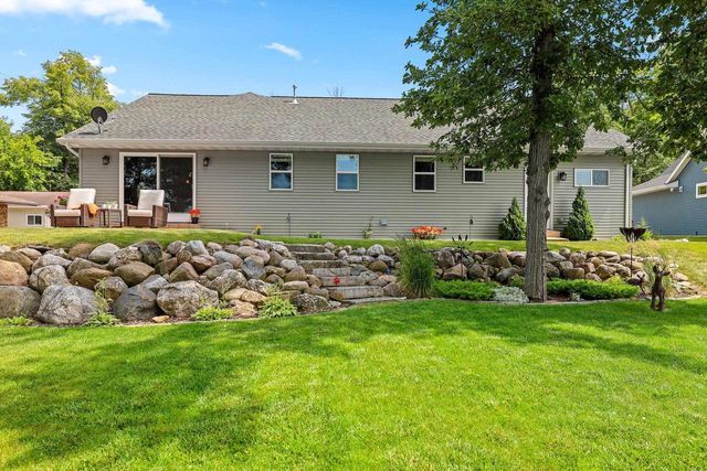 5011 EDGEWATER BEACH ROAD, Green Bay, WI 54311