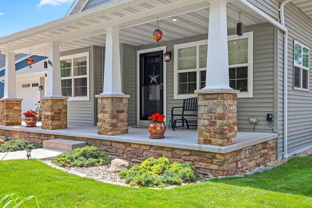 5011 EDGEWATER BEACH ROAD, Green Bay, WI 54311