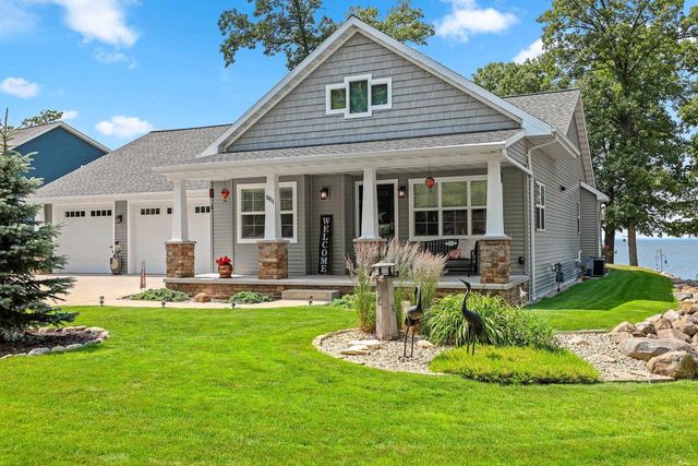 5011 EDGEWATER BEACH ROAD, Green Bay, WI 54311