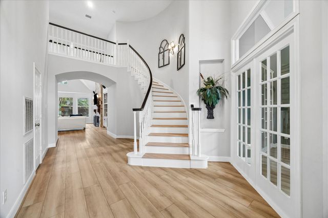 2119 Misty River Trail, Kingwood, TX 77345