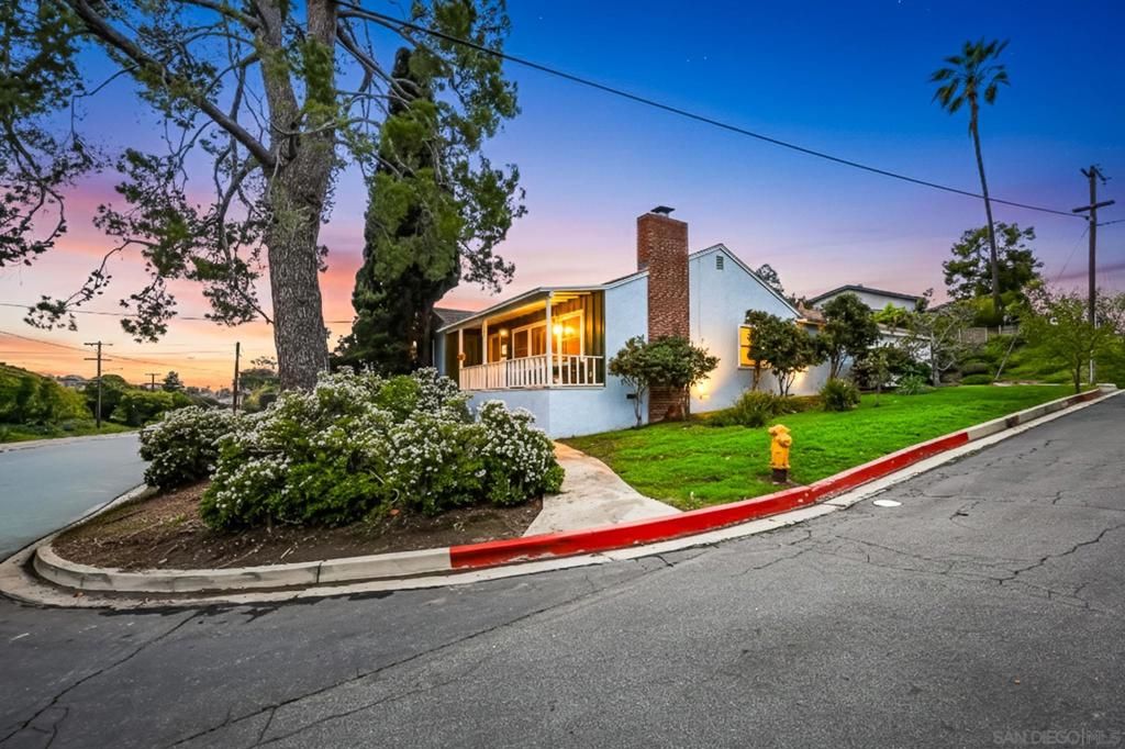 4594 Normandie Pl, La Mesa, CA 91942