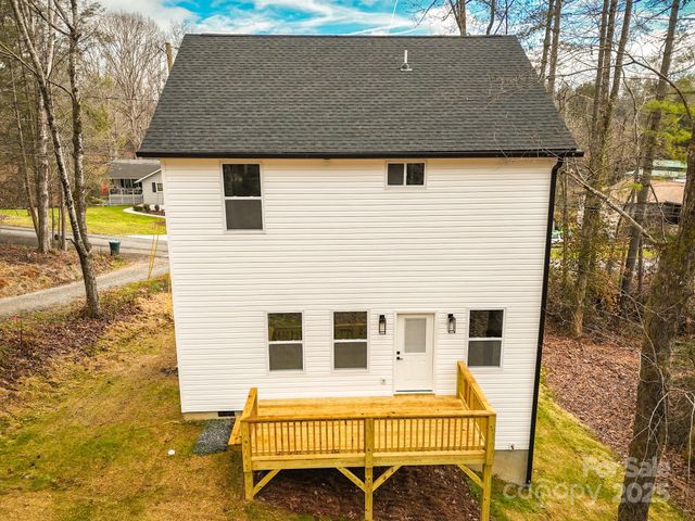87 Whispering Pines Drive, Pisgah Forest, NC 28768