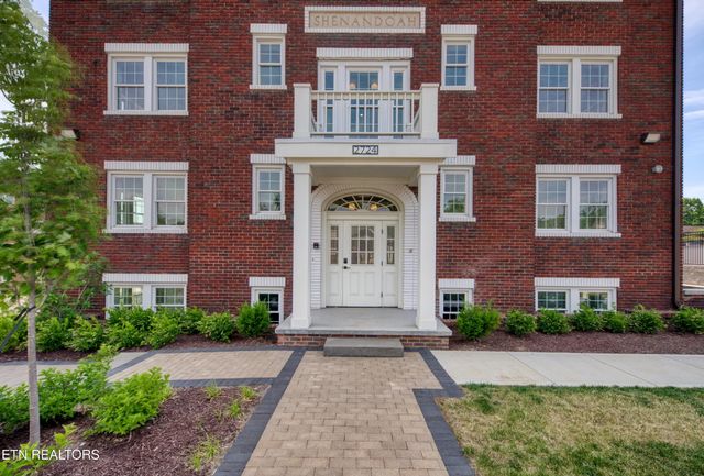 2724 E Magnolia Ave Apt 402, Knoxville, TN 37914
