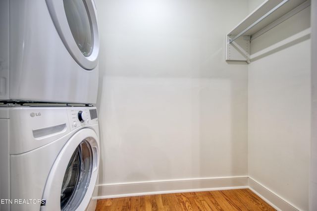 2724 E Magnolia Ave Apt 402, Knoxville, TN 37914