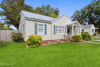 187 Bilmarsan Drive, Biloxi, MS 39531