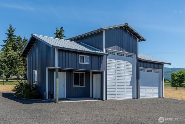 268 S Welcome Slough Road, Cathlamet, WA 98612